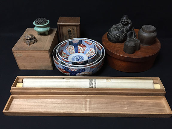 奈良県、田原本町の旧家から明治時代の古道具、掛軸、骨董品を出張買い取りさせて頂きました。