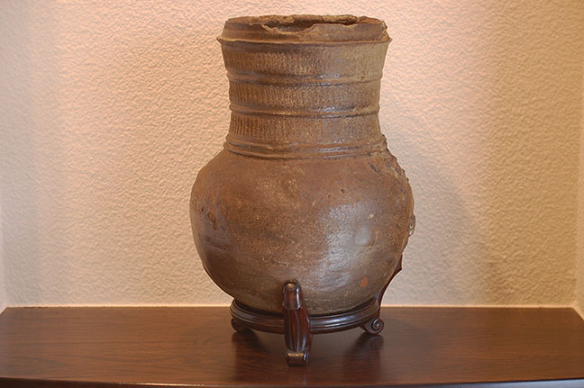 新羅須恵器壷など骨董品を出張買取させて頂きました。奈良県 奈良市