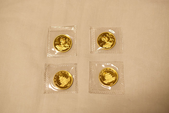 1998年 25元金貨を出張買取させて頂きました。