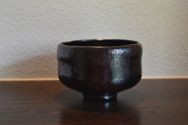 楽一入の茶碗を買取させて頂きました。